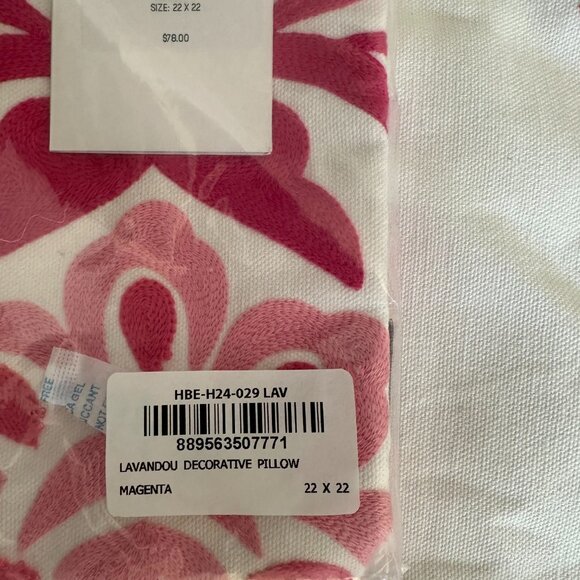Roberta Roller rabbit Lavandou Decorative Pillow shams 22x22 Magenta set of 2 - Picture 4 of 4